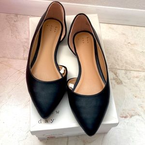 Pointed toe ballet flats